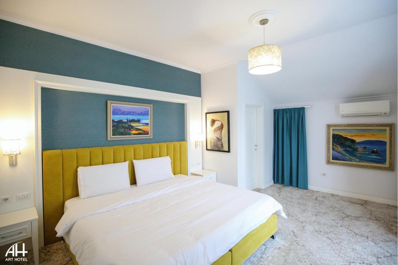 Art Hotel Tiranë Luaran gambar