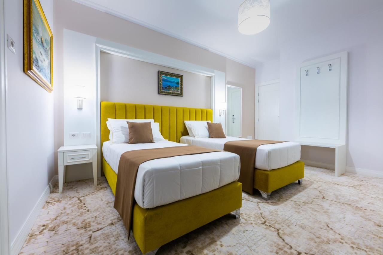 Art Hotel Tiranë Luaran gambar