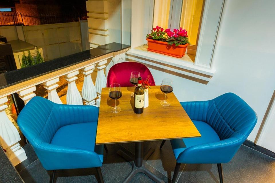 Art Hotel Tiranë Luaran gambar