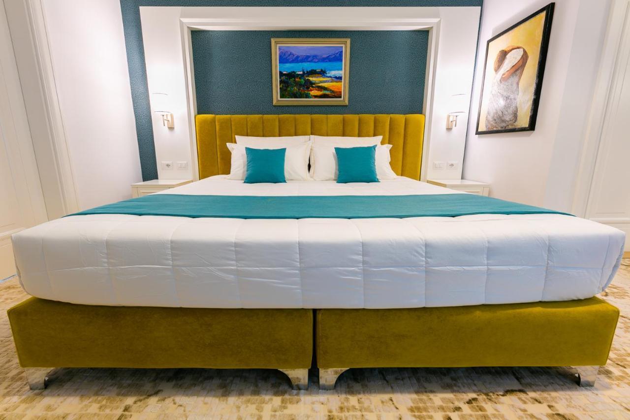 Art Hotel Tiranë Luaran gambar